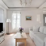 Koilada Family House 1 *